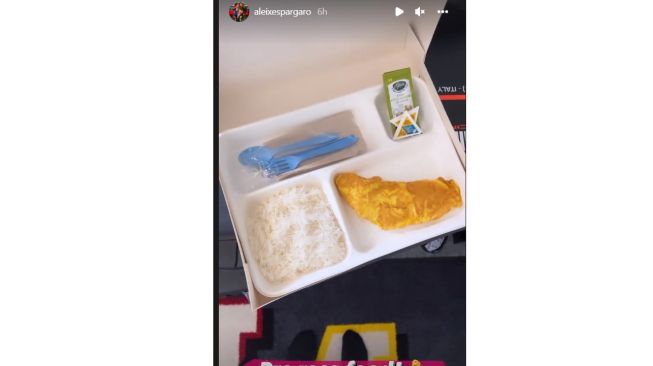 Menu makan siang sebelum race Aleix Espargaro di Sirkuit Mandalika, nasi dan telur dadar saja (Instagram)