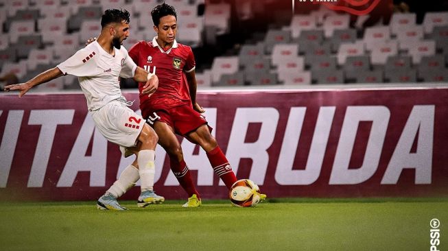 Duel Timnas Indonesia U-22 vs Lebanon dalam laga uji coba di Stadion Utama Gelora Bung Karno (SUGBK), Senayan, Jakarta, Jumat (14/4/2023). [PSSI]