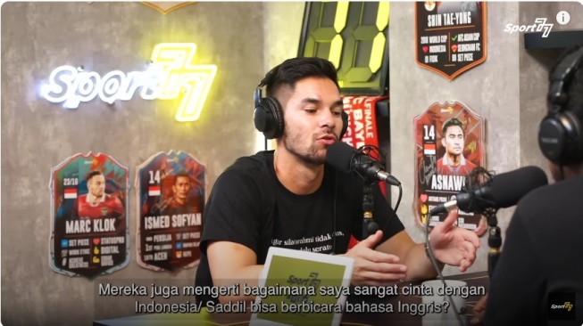 Sandy Walsh saat menjadi bintang tamu di siniar kanal YouTube Sport77 Official (dok. tangkapan layar Sport77 Official)