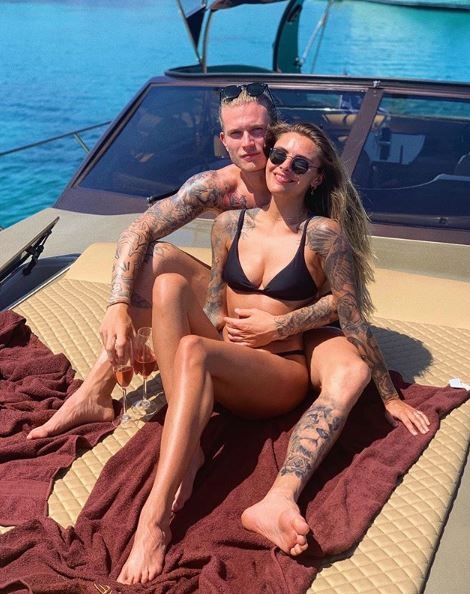 Loris Karius dan Sophia Thomalla. (Instagram/sophiathomalla)