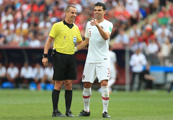 FIFA Bantah Tuduhan Wasit Minta Jersey Cristiano Ronaldo - 1